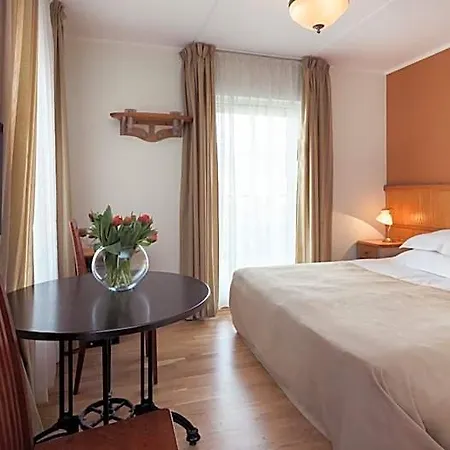 Wesset Szálloda 3*